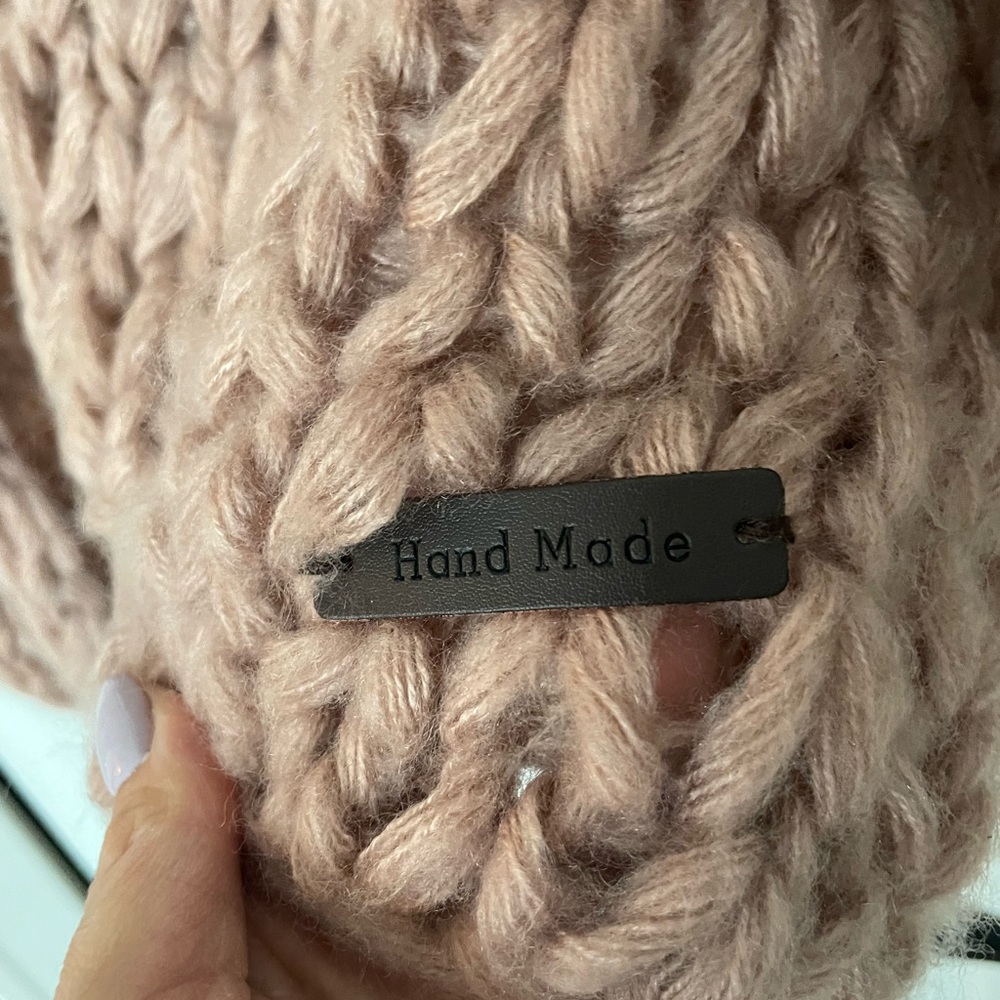 Handmade sweater - Picture 2 of 5